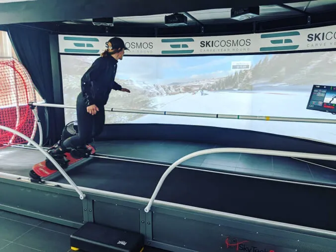 Immerse yourself in the reality of going down a slope